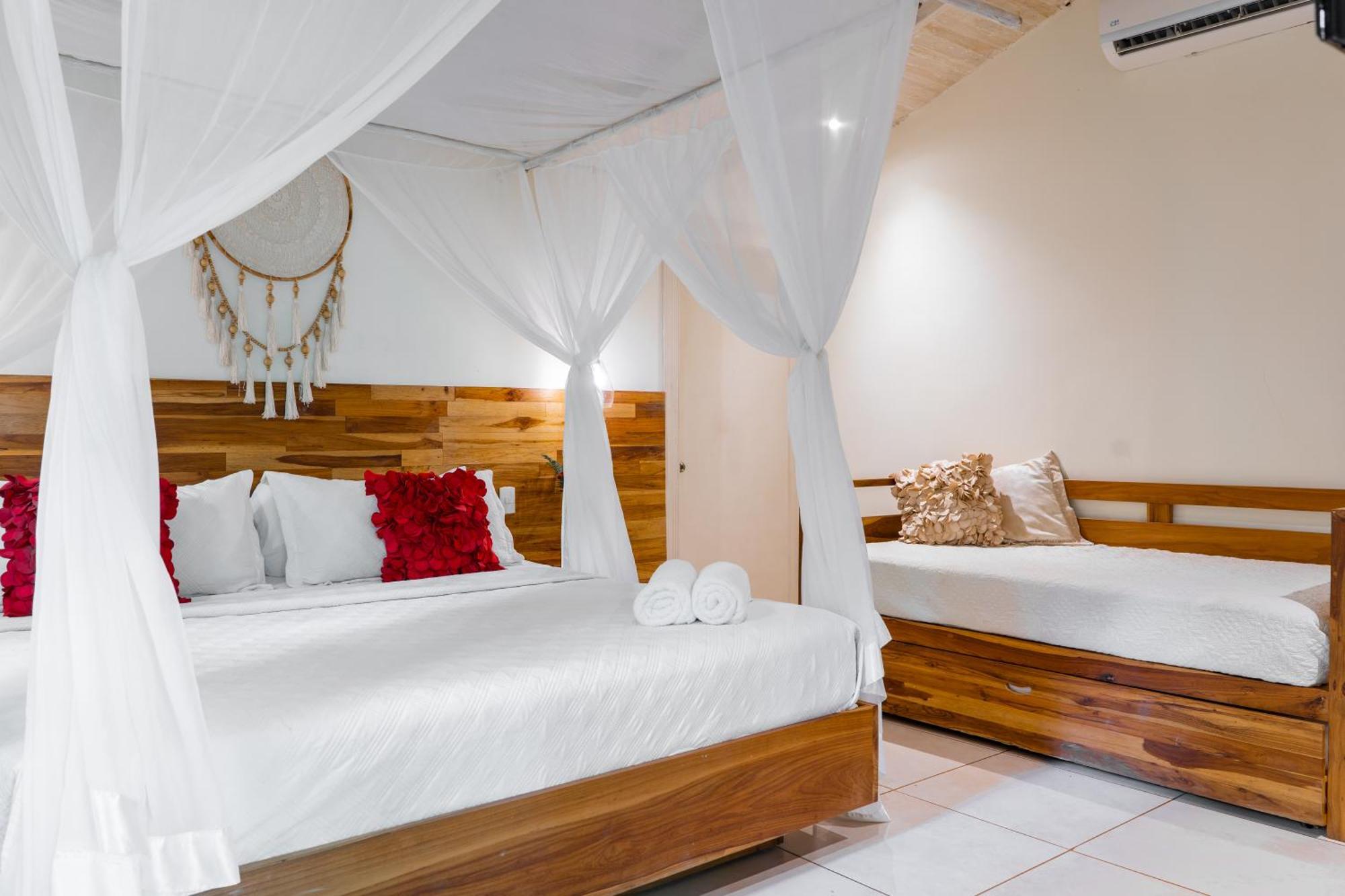 Banana Beach Bungalows Playa Santa Teresa  Eksteriør billede