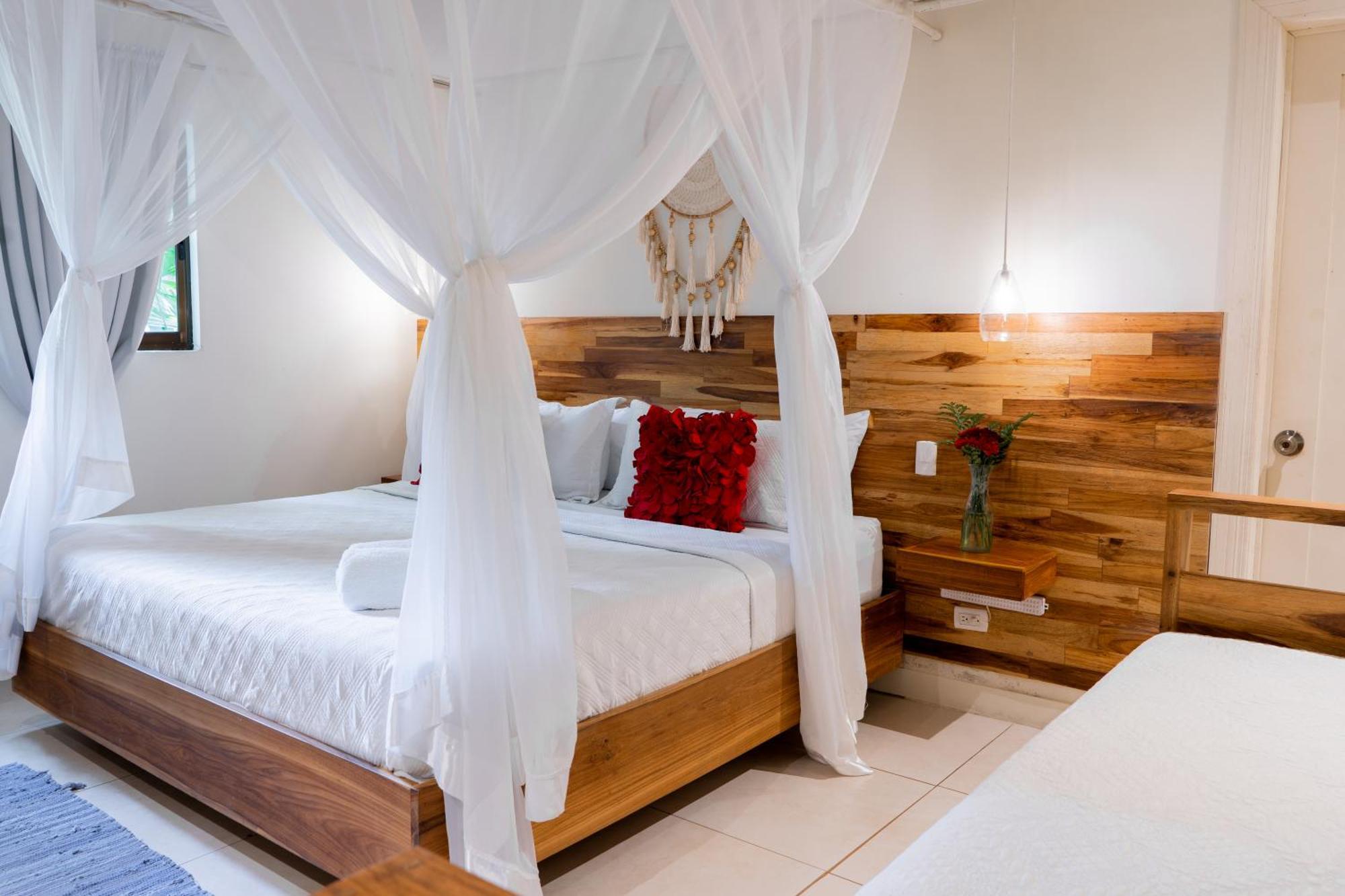 Banana Beach Bungalows Playa Santa Teresa  Eksteriør billede